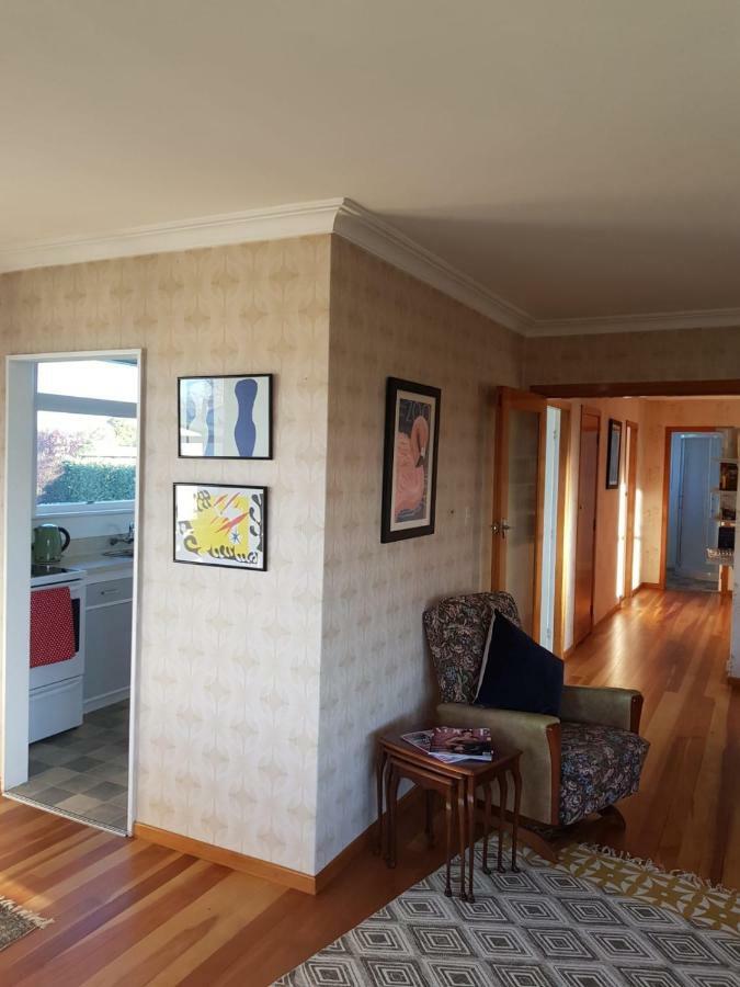 Super Central Cosy Greytown House With Garage Exterior foto